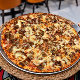 20" (XL) 1/2 Gyros Spicy 1/2 Chicken Spicy